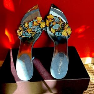 Luichiny Baby Blue Mule Heels with floral and beading details 💙 Size 9